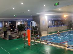 -小蓝鲸游泳培训基地(石景山店)