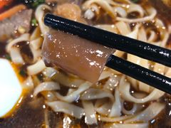 半筋半肉面-康師傅私房牛肉面(浦机三店)