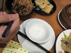 三鲜豆皮-莲餐厅·湖北菜·藕汤是头牌(愚园路店)
