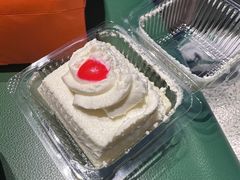 -红宝石·鲜奶小方·海派西点房(南丹店)