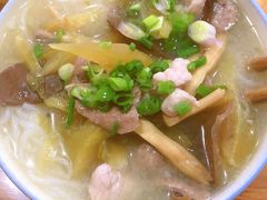 酸菜米线-老字号巴山酸菜米线(巴渝佳梦小区店)