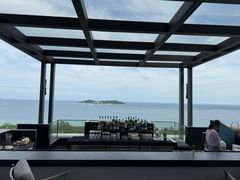 -瑰丽酒店·海吧·天际下午茶·现场DJ·天台酒吧