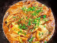 -鱼窝棚柴火铁锅炖(富山屯店)