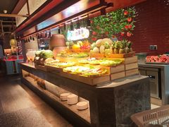 -芝小官毛肚火锅海鲜自助(苏州吴江区万宝店)