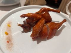 玻璃皮润烧乳鸽皇-北京厨房(SKP店)