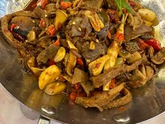 -堂瓦里·33年传统赣菜(第一街区店)