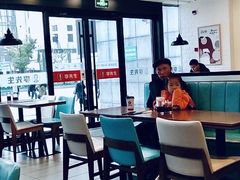 大堂-李先生牛肉面大王(上海站南广场店)