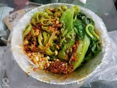 油泼菠菜面-老陈婆手工面庄