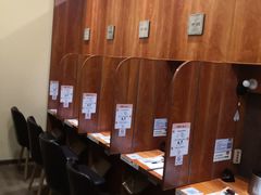 等位区-独食火锅·半米屋台(直营总店)