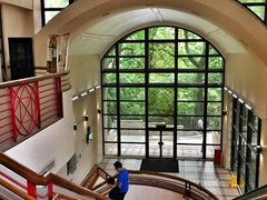 -香港大学