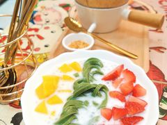 士多啤梨芒果捞河-甜心妈妈·榴莲星级糖水(北京路总店)