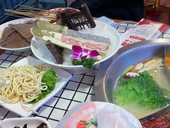 -山悦里 山野·鲜火锅(罗斯福广场店)