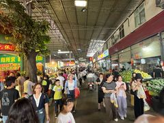 -曼阁市场水果批发市场