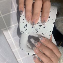 -UGIRL有个美甲