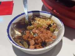 -红渡小香·牛肉麻辣香锅(车站南路店)