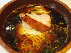 焖肉面-老盛昌(梅陇店)