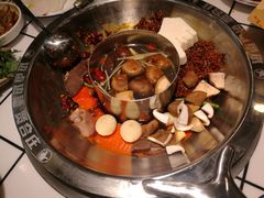 -贤合庄卤味火锅(勒泰中心店)
