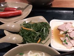 -亮亮面馆(经六路店)