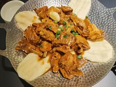 地锅本仔鸡-小菜园新徽菜(青岛市南万象城店)