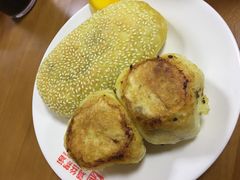牛肉煎包-两淮一绝鸡丝辣汤(交通路店)