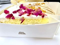 玫瑰荔枝蛋糕-EVERNAKED裸蛋糕(SOHO天山店)