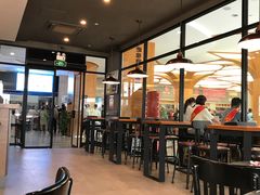 大堂-星巴克(舟山蜈蚣峙店)