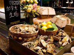 -松山湖凯悦酒店·Café自助餐厅·周末火舞秀表演