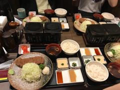-牛かつもと村(原宿店)