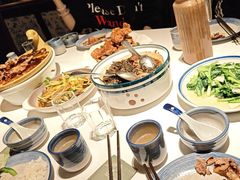 -八府香鸭·啫啫煲(华山路店)