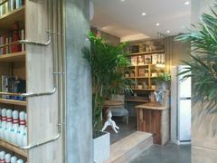 -HIGH FIVE哈福手工汉堡(桂林路店)