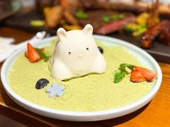 花园摇滚龙猫甜品-1886德国汽车餐厅(外滩中央店)