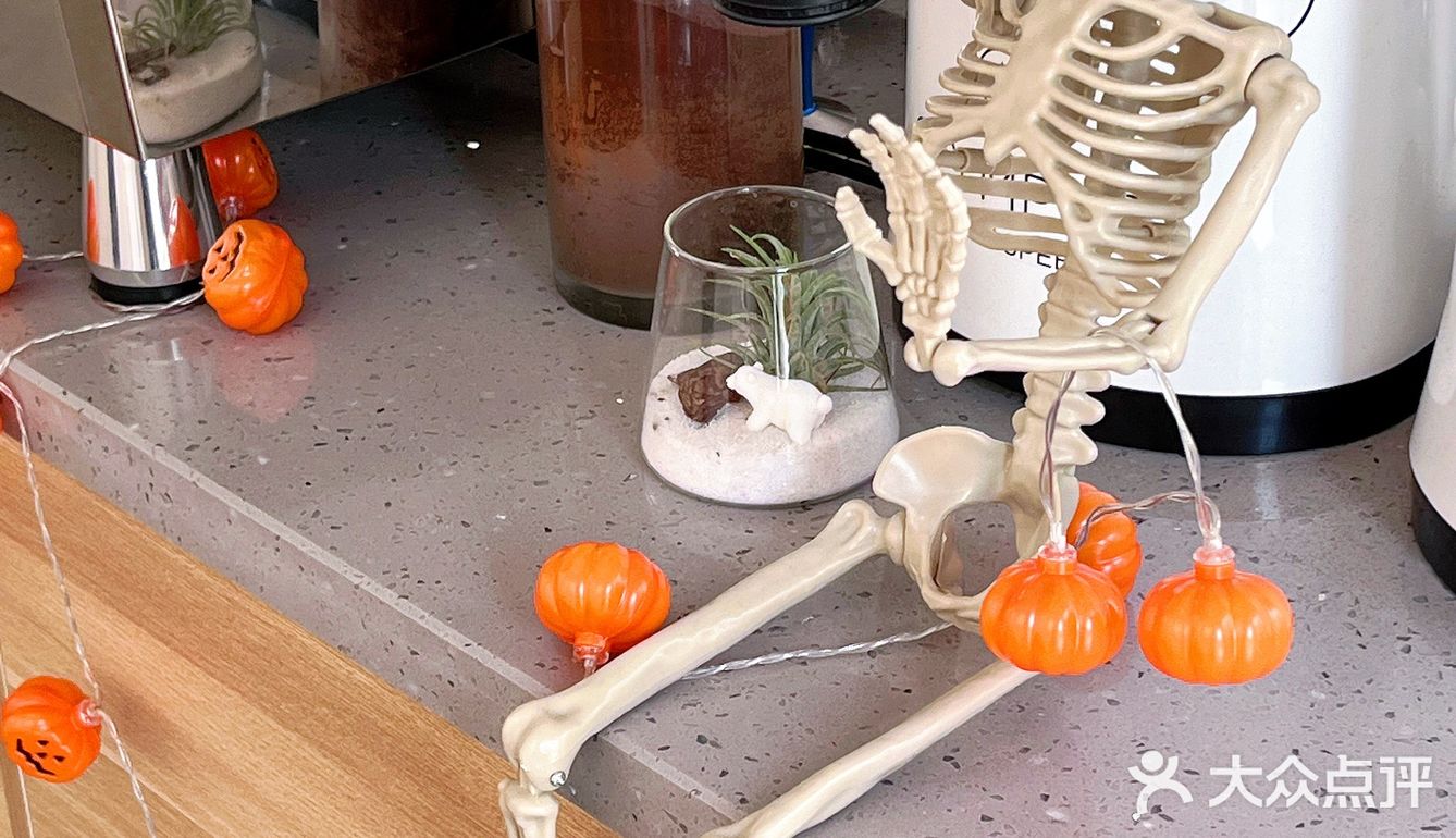 这家咖啡店万圣节气息拉满～