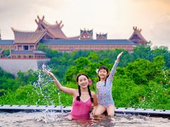 -七彩云南古滇温泉山庄
