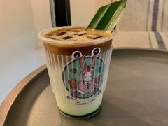 -red donkey coffee