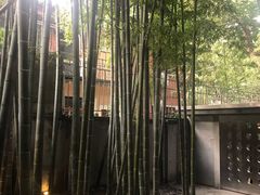 -穹六人间 people 6(岳阳路店)
