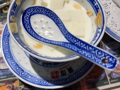 -广信牛奶甜品世家(台东店)