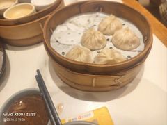 -馋三尺蟹粉小笼(人民广场店)