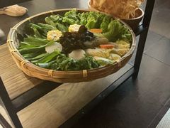 -尚尚仙·酸汤猪手·猪肚鸡火锅(华联万柳购物中心店)