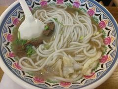 -鑫花溪牛肉米粉(人民广场店)
