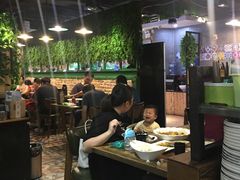 -朋友圈概念餐厅(象山万达广场店)