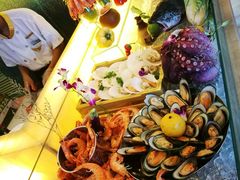 -黄金海景大酒店-旋转餐厅