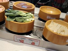 -龍歌自助小火锅(市北CBD万达店)