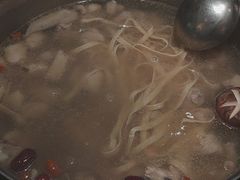 -一席地·本地鸡窝·杭帮鸡火锅(萧山银隆百货店)