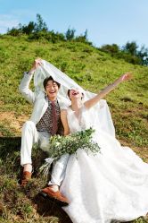 -雪中彩影婚纱摄影·微光艺术中心