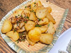 香炕土豆-巴土人家恩施菜馆(古德寺店)