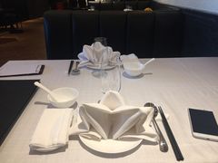 餐具摆设-醉辉皇上海之巅(上海中心大厦店)