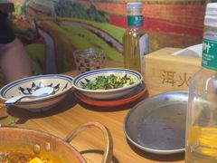 -洱火云南酸菜牛肉火锅(石景山当代商城店)