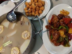 -肥仔文澳门猪骨煲(南京西路店)
