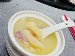 -HOMES上海本帮菜(襄阳公园店)