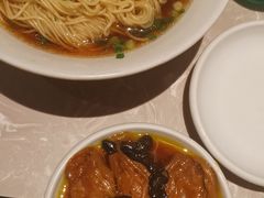 -松鹤面馆·古法焖肉面(观前店)